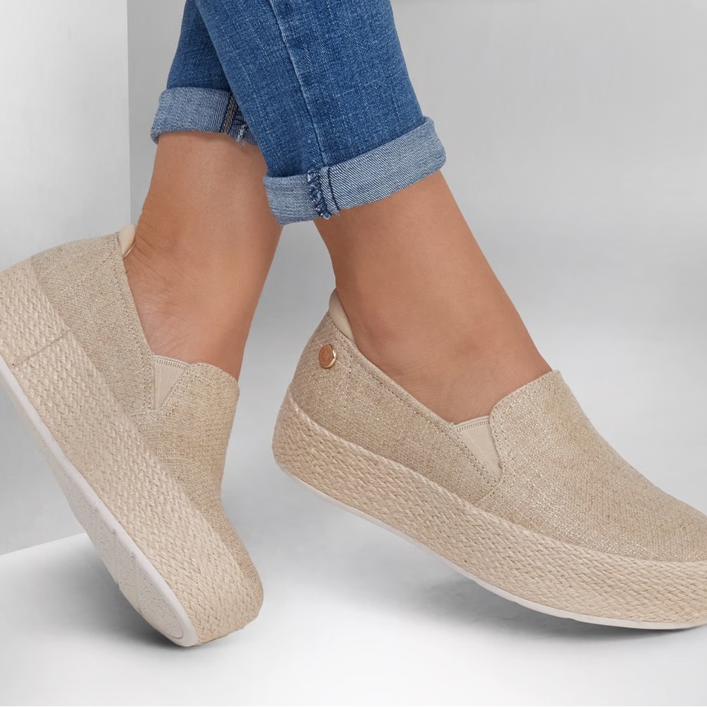 Martha Stewart: BOBS Sesame - By The Bay